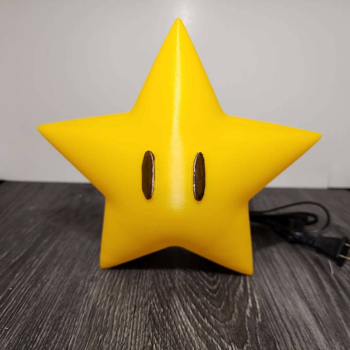 Lampe Étoile, Veilleuse, Imprimée en 3D pour la vente par Zeus Print Shop