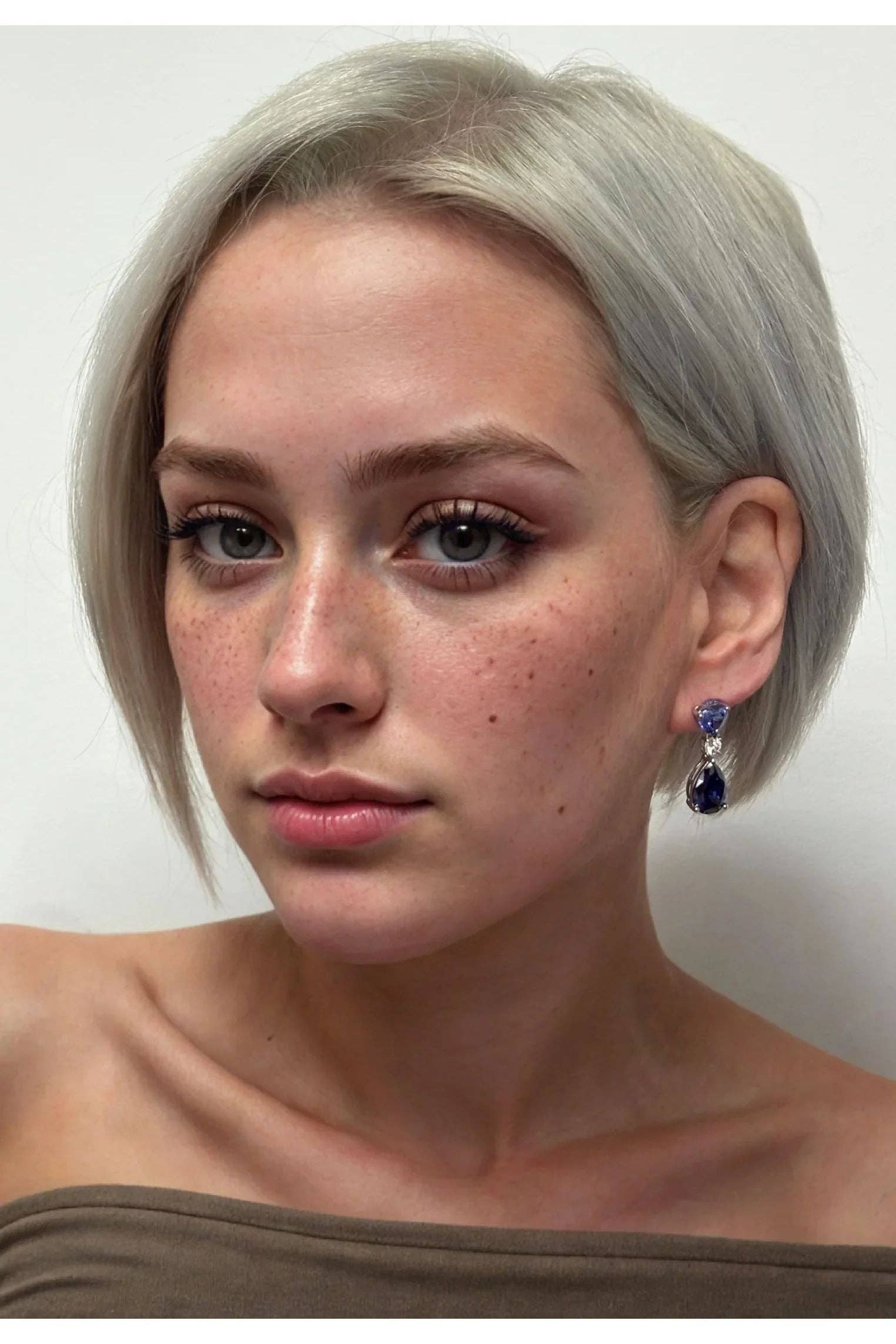 Latelita - Venta al por mayor Pendientes colgantes - Pendientes Lágrima de Tanzanita Irina Plata1