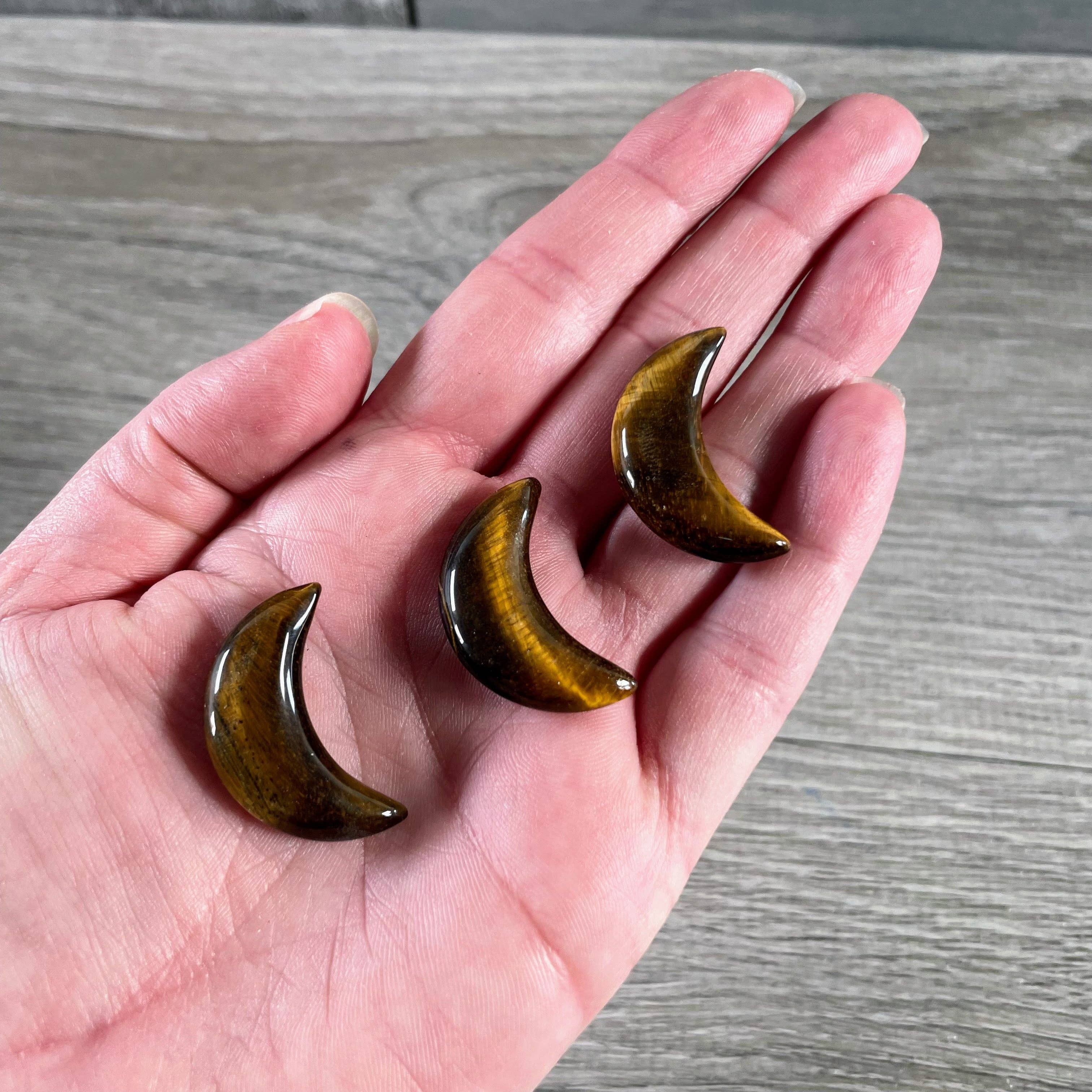 Keystone Crystals - Wholesale Spiritual Stone/Crystal - Assorted Gemstone Moons   – 1 Inch Crescent Moon Carvings14