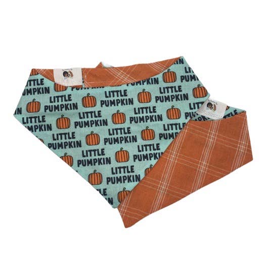 La petite citrouille de maman pour la vente par The Goodest Pup Bandanas