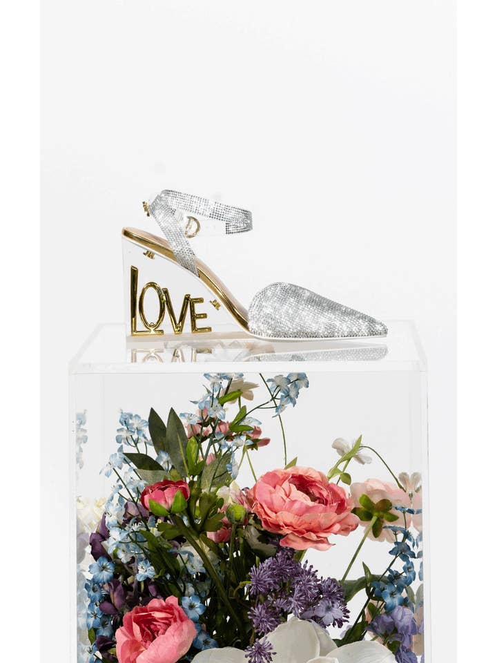 She is Cheval - Wholesale High Heels - Women's - Did my Heart Love, 'Til Now?