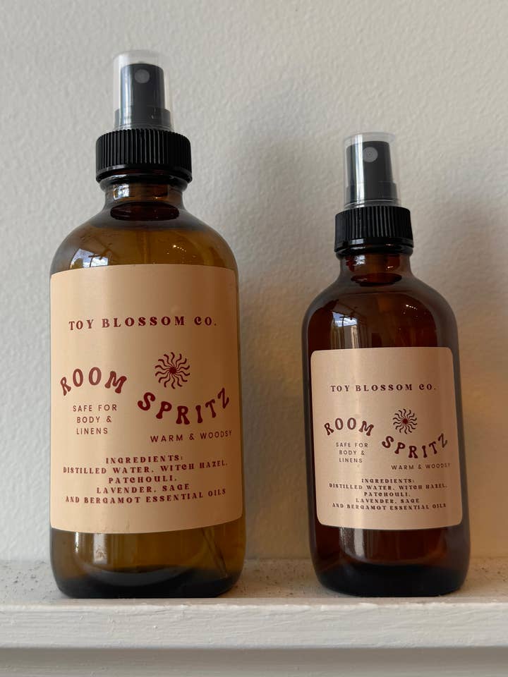 Natural Linen Spray - Room Spray (Warm or Crisp) for wholesale by Toy Blossom Co.
