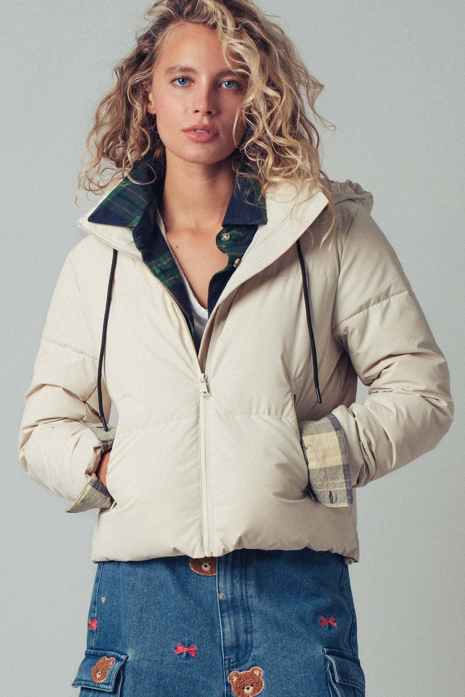 Urban Daizy - Wholesale Puffer Jacket - Women's - Cozy Drawstring Hooded Puffer Jacket22