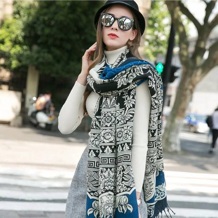 Jacobean Mosaic Wollschal für den Großhandel von Scarflings