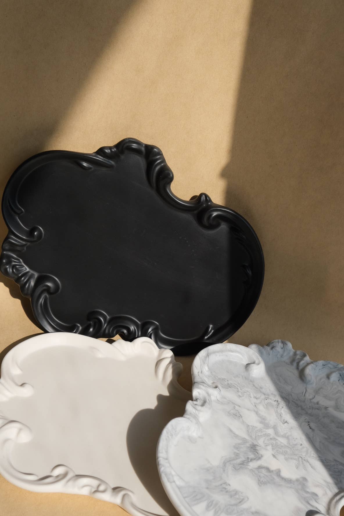 ECLAT DE L'AUBE – wholesale Decorative tray – Decorative tray in Jesmonite - Vintage II4