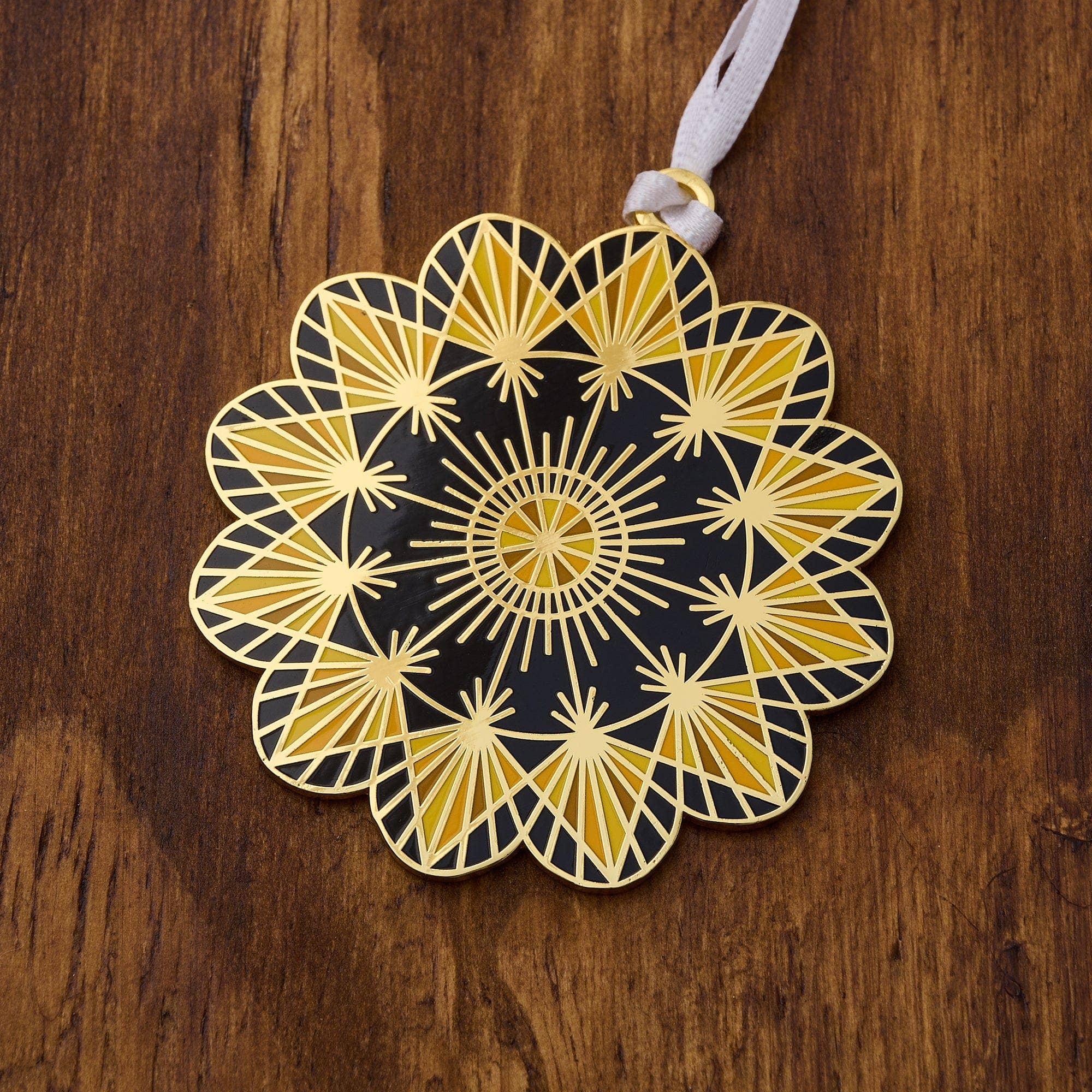 Dissent Pins - Vendita all'ingrosso Decorazione - Ornamento Ucraino di VikaVita 20232