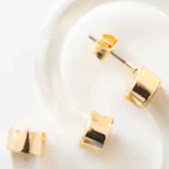 Hoo Hoops - Wholesale Hoop Earrings - Lightweight Hypoallergenic Small Acrylic Hoop Earrings - Clear2