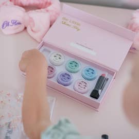 Soft Pink with Sparkles Oh Flossy Deluxe Makeup Set for wholesale on Faire