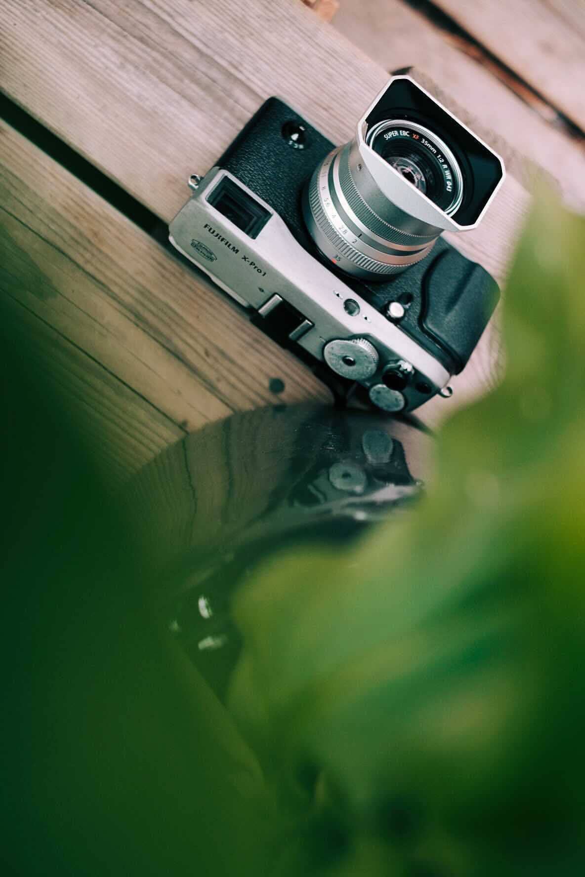 Squarehood - Wholesale Camera strap - Model V for Fujinon XF 23mm f2 / XF 35mm f28