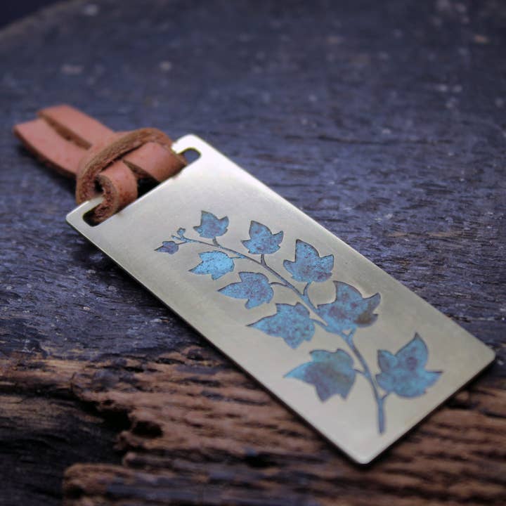 Plataica - Wholesale Bookmark - Brass bookmark with ivy engraving7