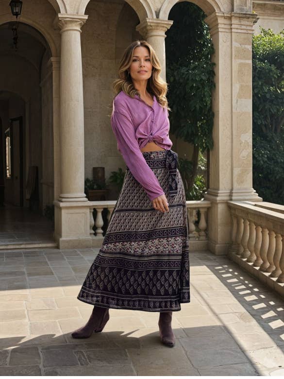 Jupe portefeuille longue imprimée Vanessa Vintage Brown pour la vente par Blue Boheme