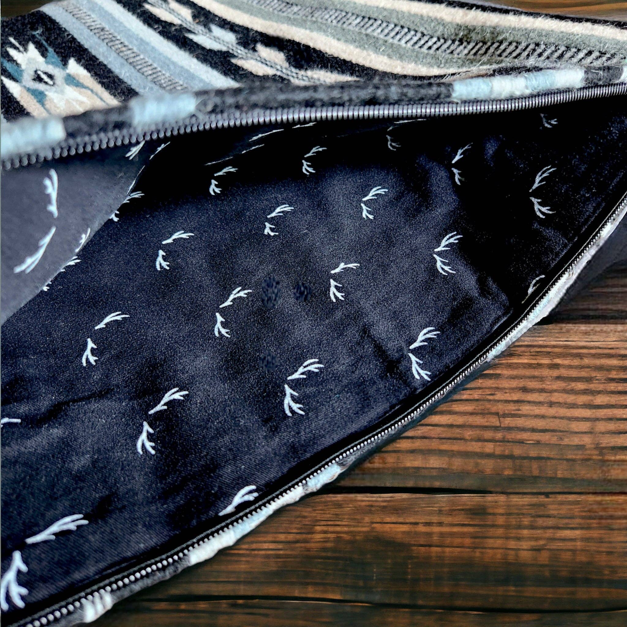 Ranch Junkie - Wholesale Throw Pillow Cover - 20 X 20 Handwoven Wool Southwestern Pillows - Western Pillow Covers4