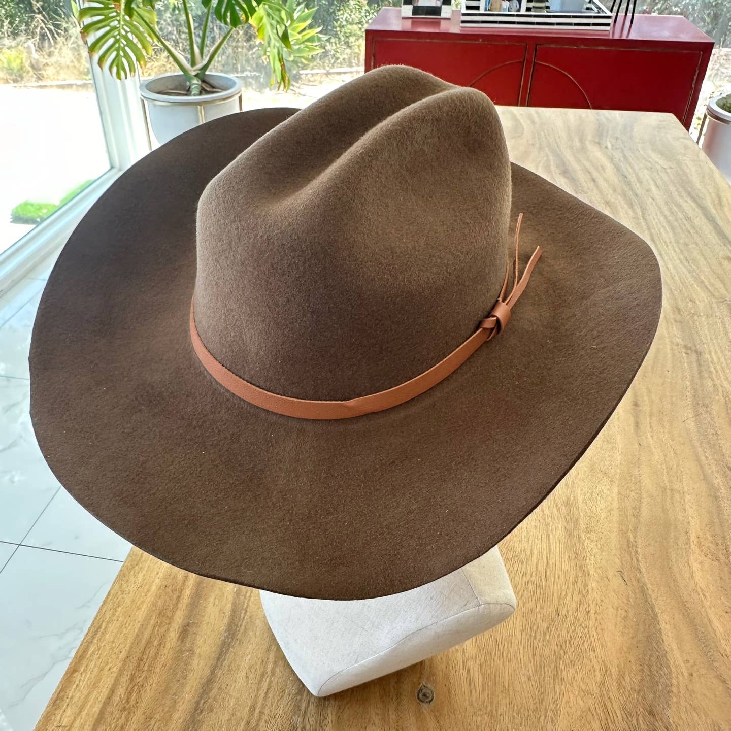 Bella Betty - Wholesale Cowboy Hat - Women's -  Australian Wool Cattleman Cowboy Hat With Leather Belt 13