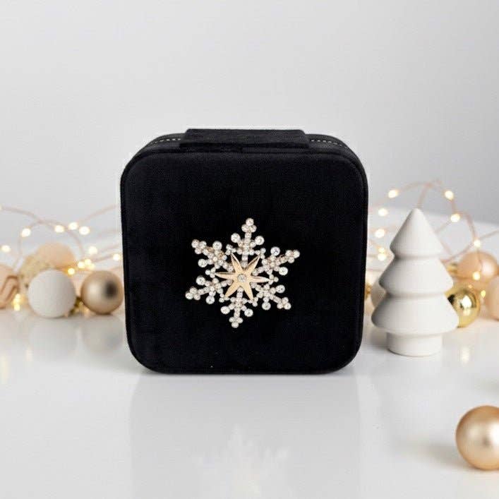 DUESTELLE ITALIA SRLS - Wholesale Jewelry Box/Organizer - Velvet Snow Jewelry Box – Velvet jewelry box with removable brooch6