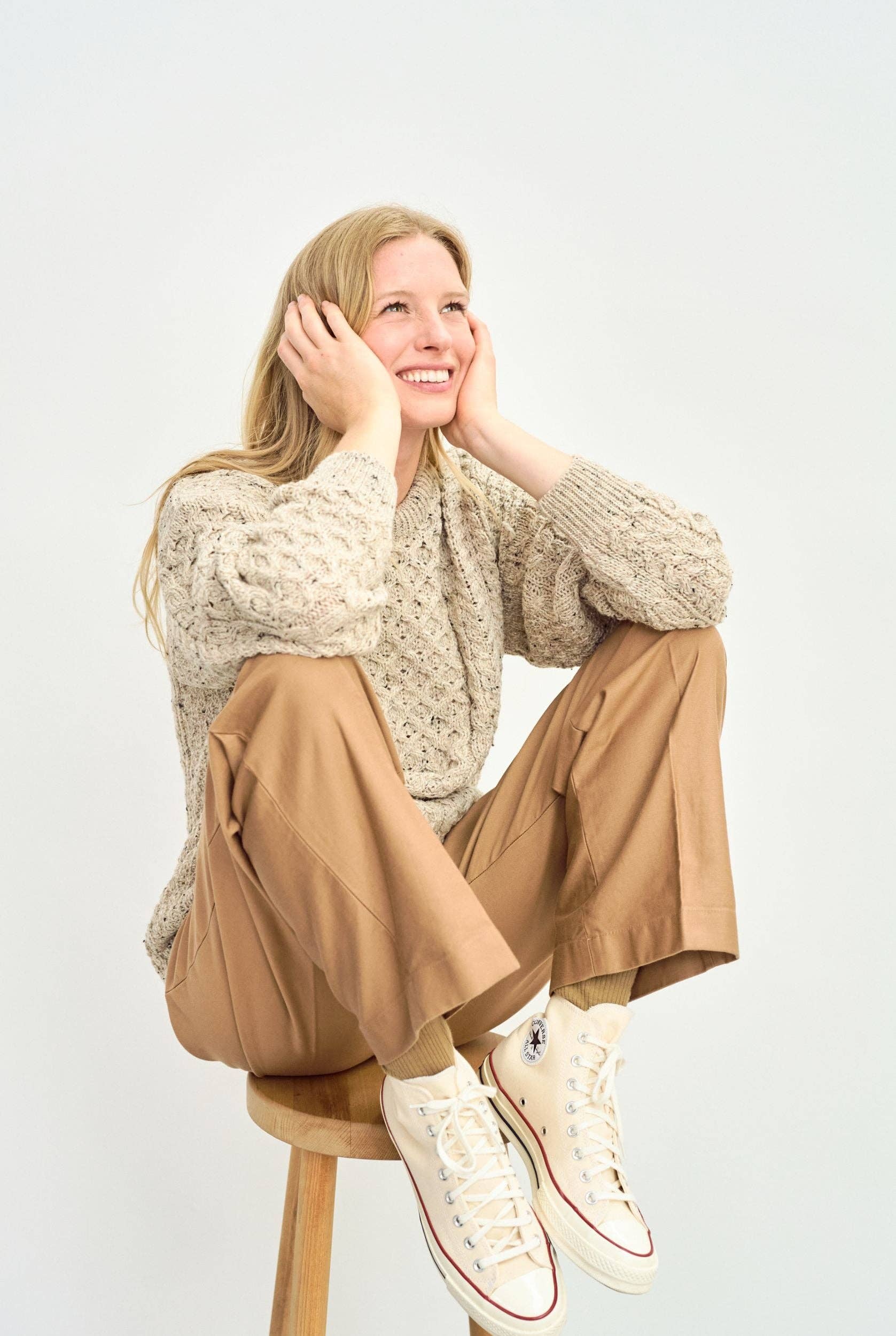 Aran Woollen Mills - Wholesale Knit Sweater - Women's - Inishbofin Ladies Traditional Aran Sweater - Flecked Oat