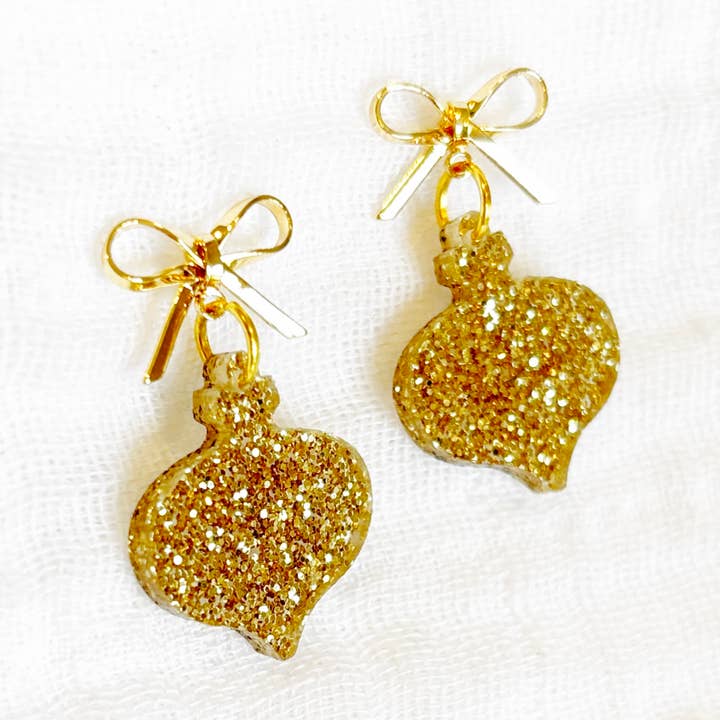 Orecchini natalizi dorati per la vendita all'ingrosso da parte di ShopWell