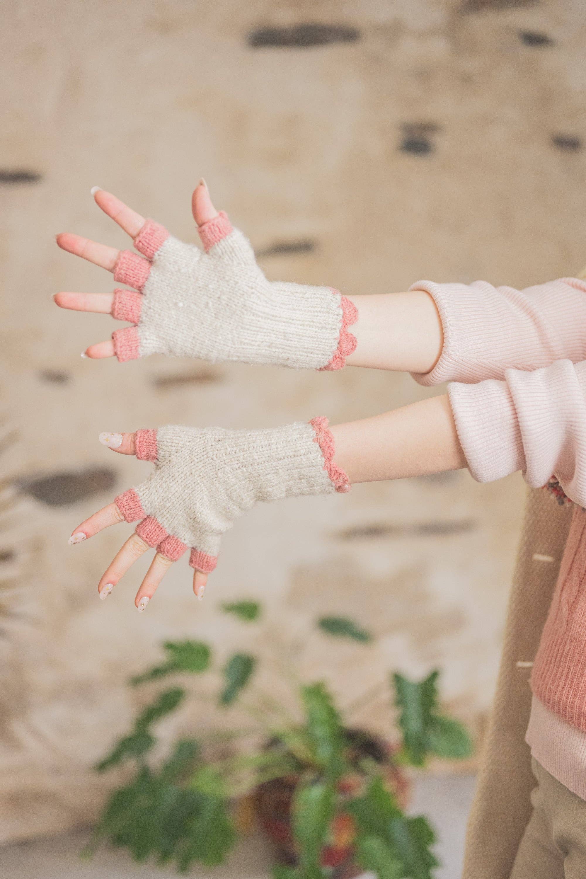 Buno Behen - Vente Gants – femme - Gants en laine teinte naturellement faits main (taille S à L)12