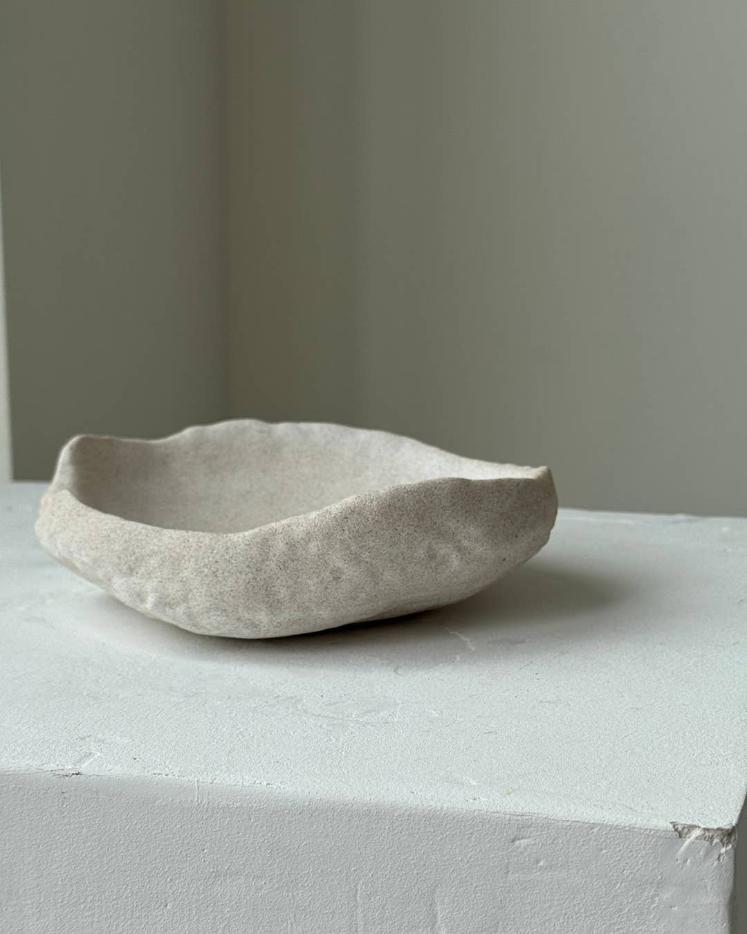 GINALADÉCO - Wholesale Sculpture - The Loma Sculpture | Almond