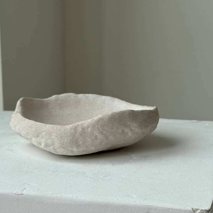 GINALADÉCO - Wholesale Sculpture - The Loma Sculpture | Almond0