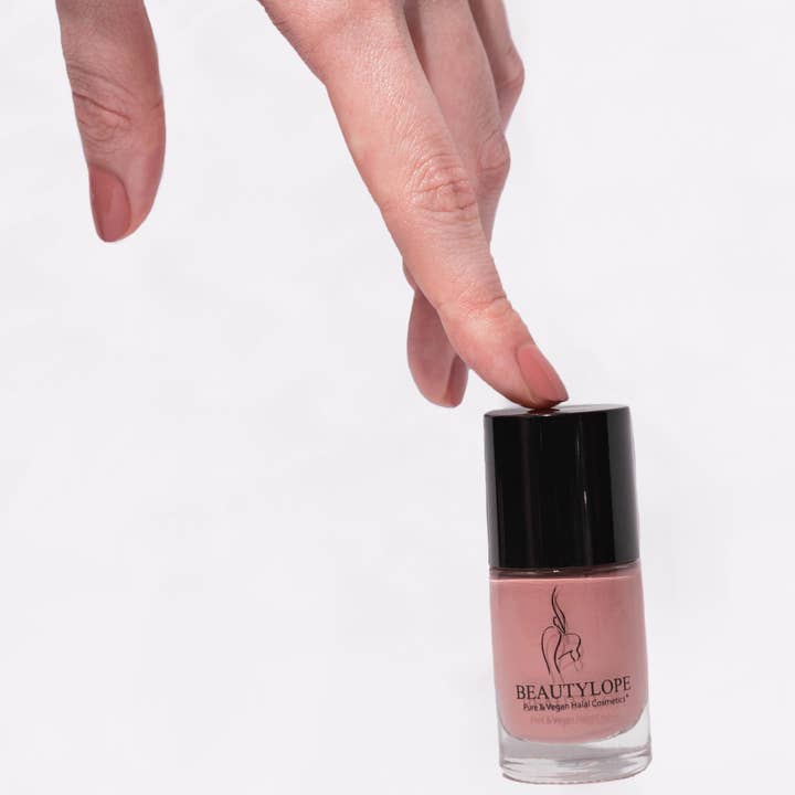 BEAUTYLOPE Pure & Vegan Halal Cosmetics - Wholesale Nail Polish - Vegan nail polish, halal nail polish Mauritia Flexuosa