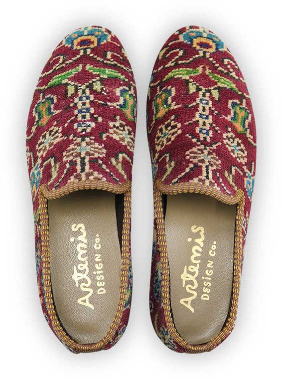 Men's Carpet Loafers - Size 9.5 for wholesale by Artemis Design Co.