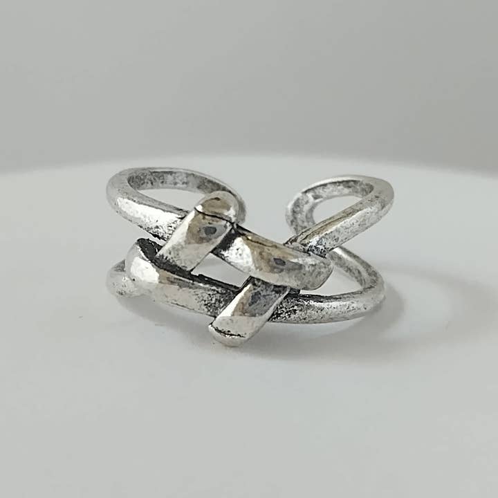 Piccadilly Pendants - Wholesale Band/gestapelde ring - Offset knoopring, antiek zilver