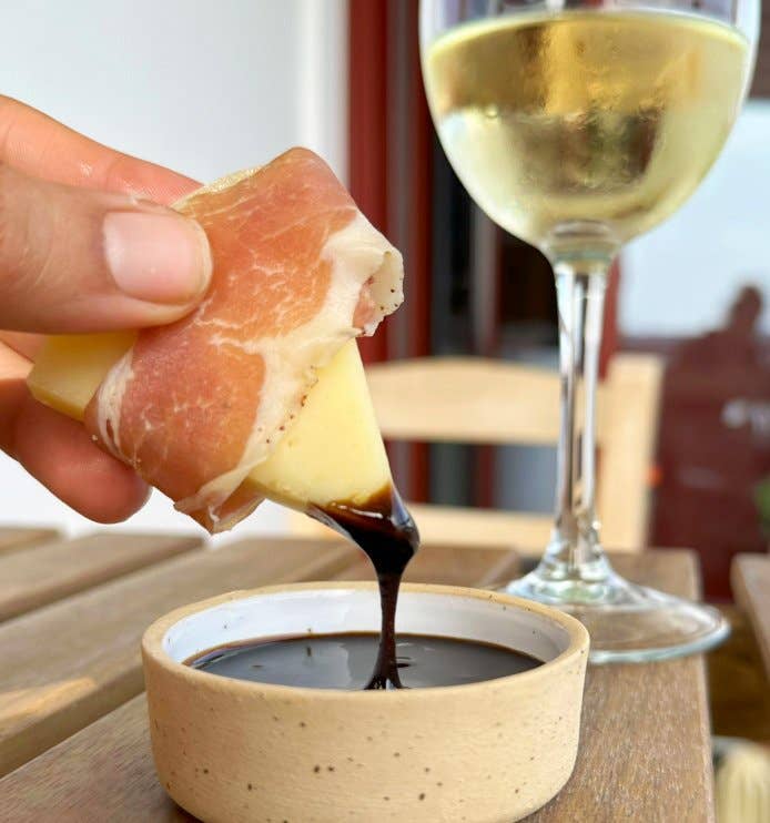 Epicurean Pantry - Wholesale Honey - Black Garlic Honey – Sweet Meets Umami3