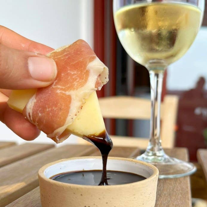 Epicurean Pantry - Wholesale Honey - Black Garlic Honey – Sweet Meets Umami3