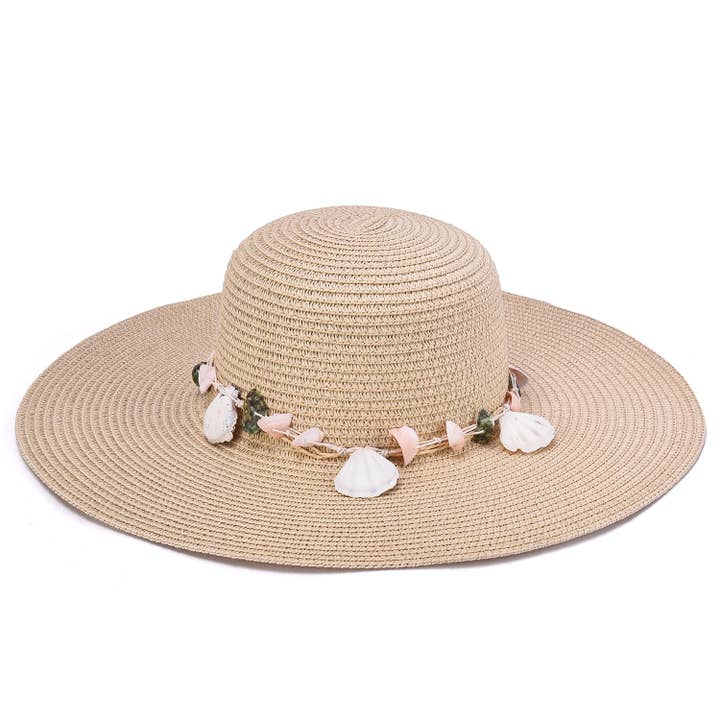 Chapeau de paille pour femme, orné de coquillages et de perles pour la vente par Mellow World
