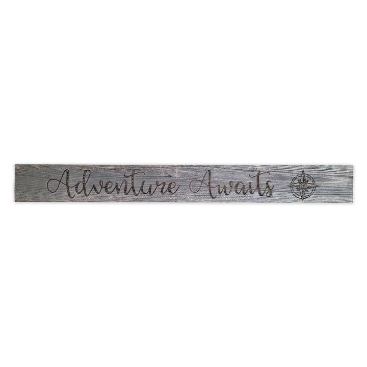 Rockin'Wood - Vente Pancarte - Panneau « Adventure Awaits » avec motif gravé1