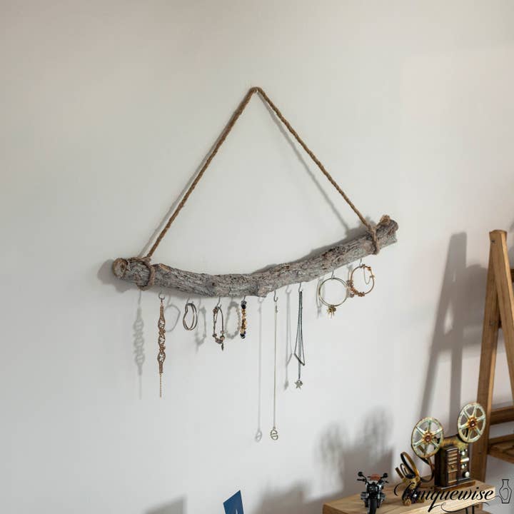 Quickway Imports - Wholesale Wall Accent - Uniquewise 19-inch Natural Decorative Jujube Wooden Log Hang4