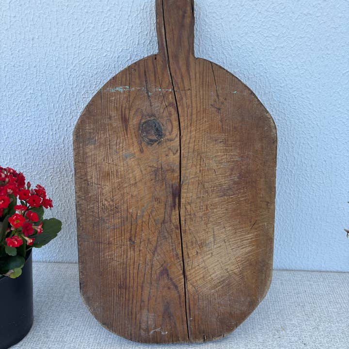 Rustic Remnents - Wholesale Cutting Board - Hand-Carved Turkish Wood Board – Vintage Kitchen & Serving10