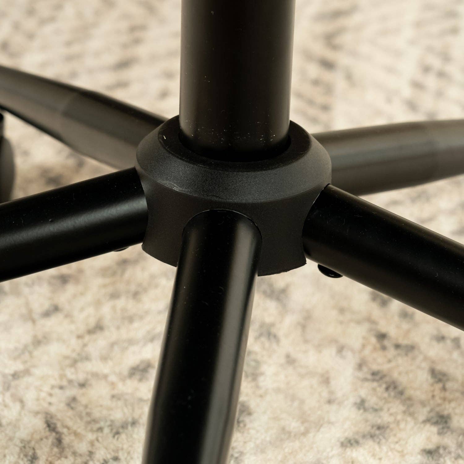 Urban Meuble - Wholesale Chair - Vintage office chair in suede fabric, swivel, height adjustable with 5 casters ROSS KD SUEDE BROWN BLACK17