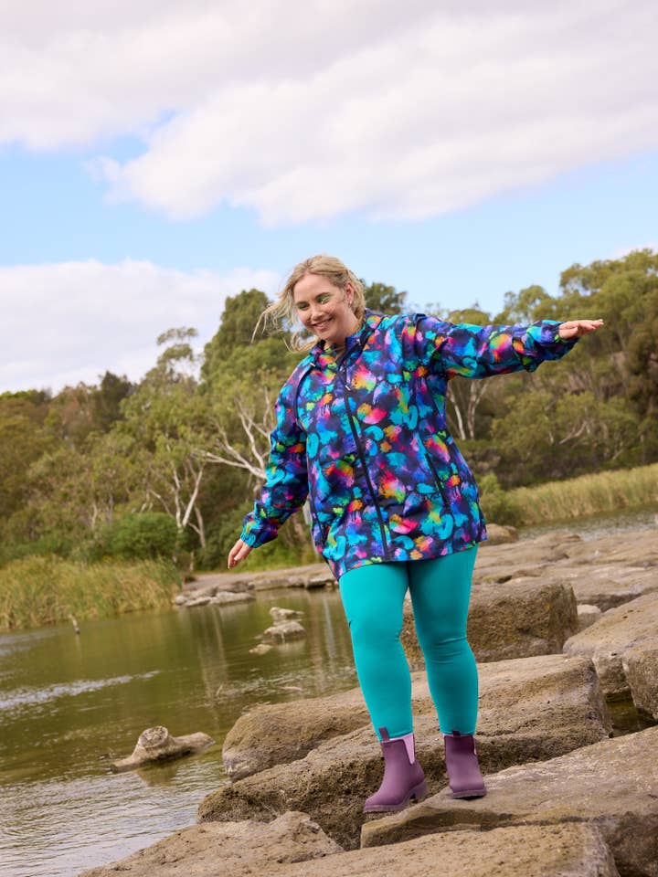 Mama Movement - Wholesale Raincoat – Women's - Rainbow Splatter Raincoat - Adults10