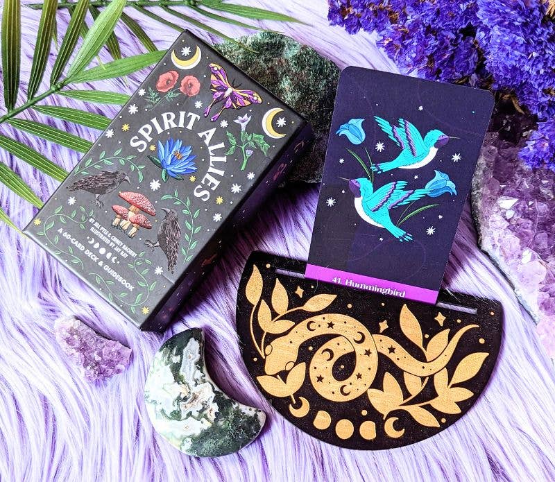 Goddess Provisions - Venta al por mayor Cartas del tarot - Expositor de cartas Cosmic Serpent Tarot Oracle con forma de serpiente9