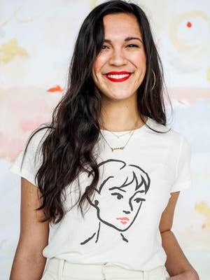 Audrey T-shirt för wholesale av Megan Phillips Collection