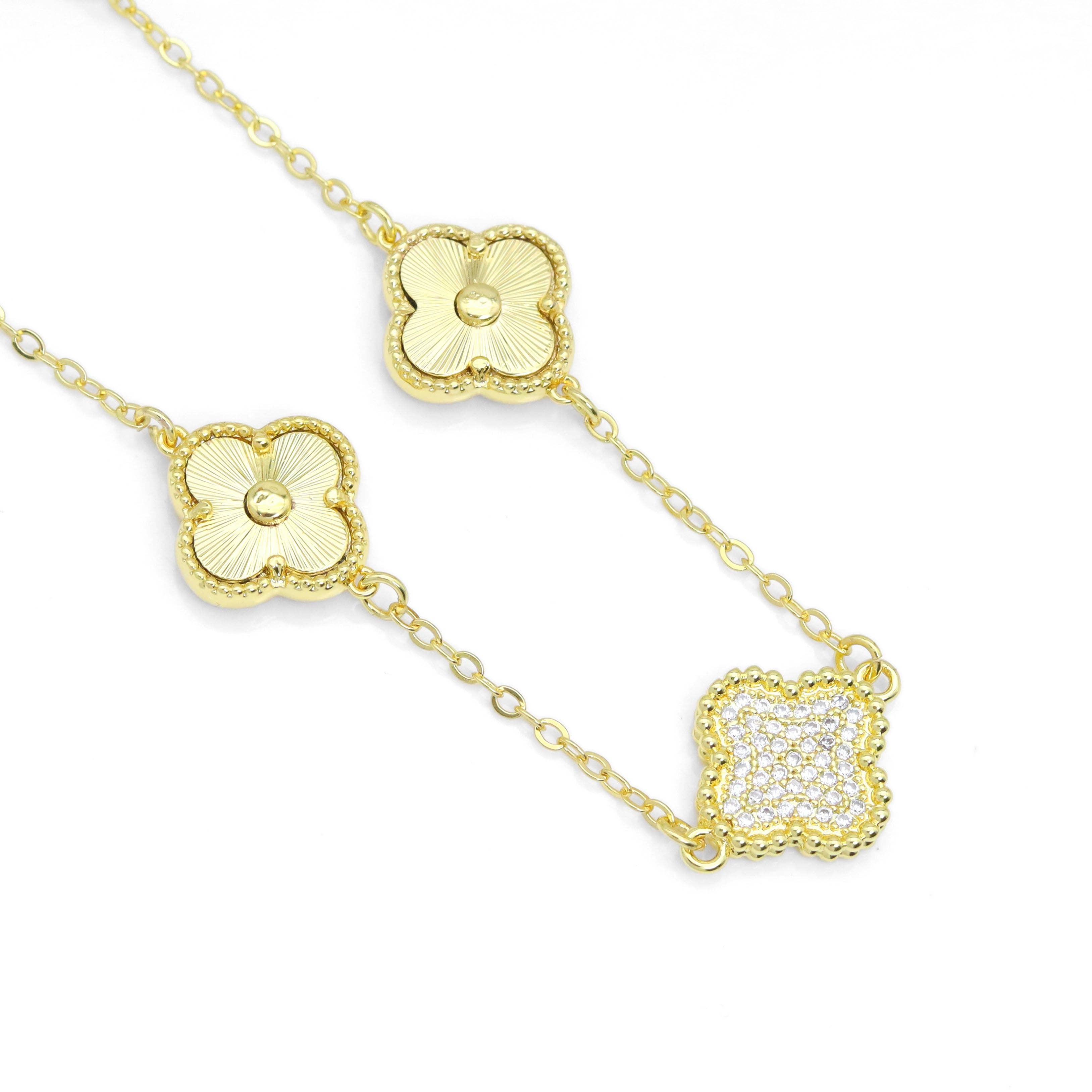 BestBeads&Beyond – Engroshandel Halskæde med vedhæng – 14 Farver Blomsterhalskæde, Varenr. FH2273