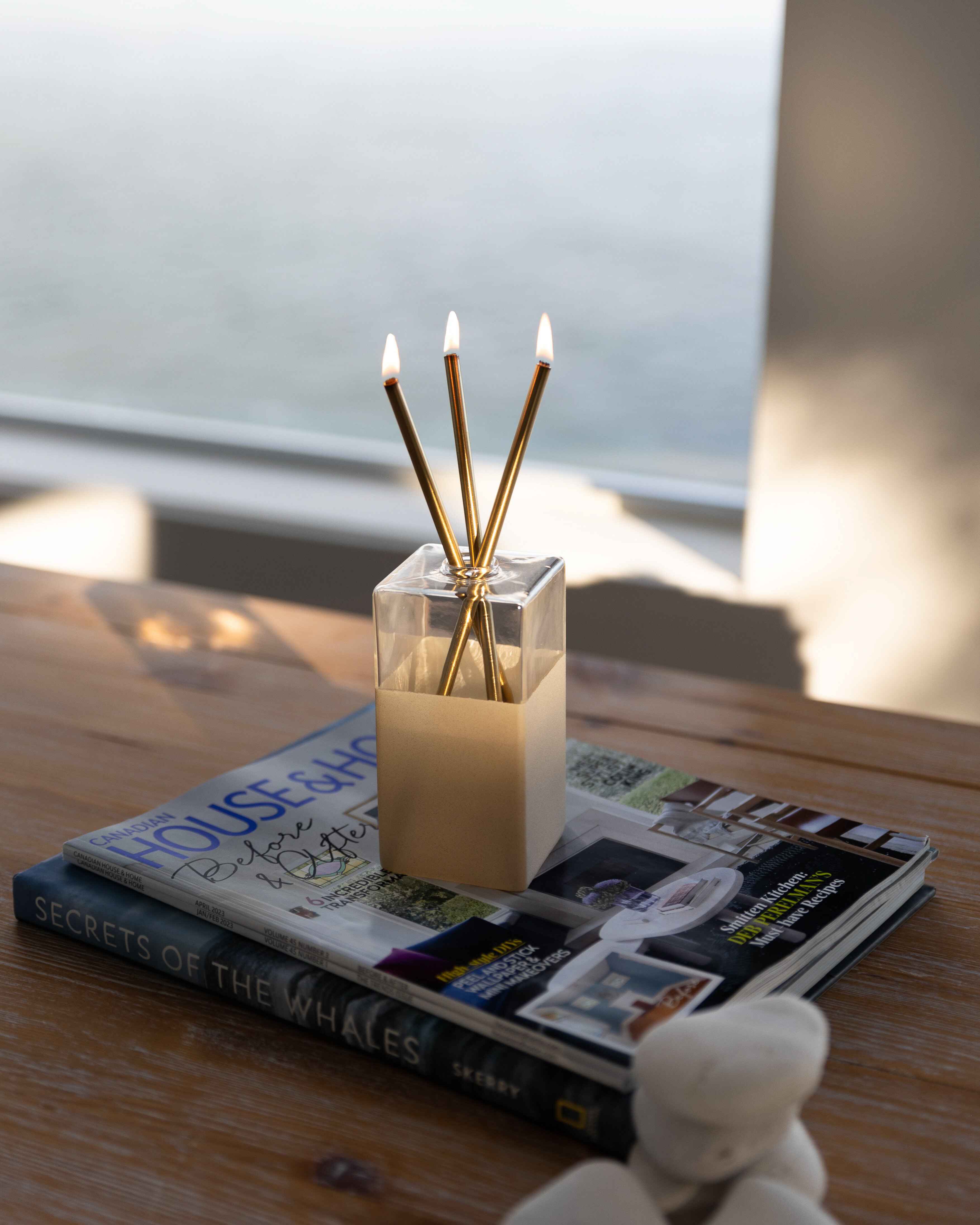 Everlasting Candle Co. - Wholesale Tapered Candle/Candlestick - Gold Everlasting Candle – Reusable Steel Candles [x1 Pack]1