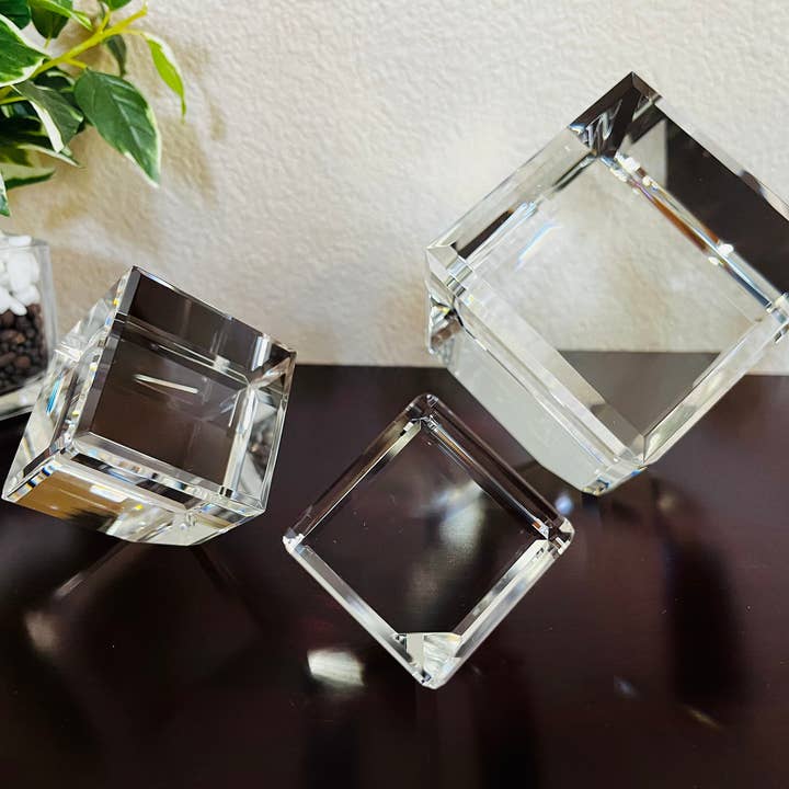 KSR Designs - Wholesale Decorative Tabletop Object - Crystal Corner Standing Cube, 3 1/8"H x 3 1/8"W x 3 1/8"D