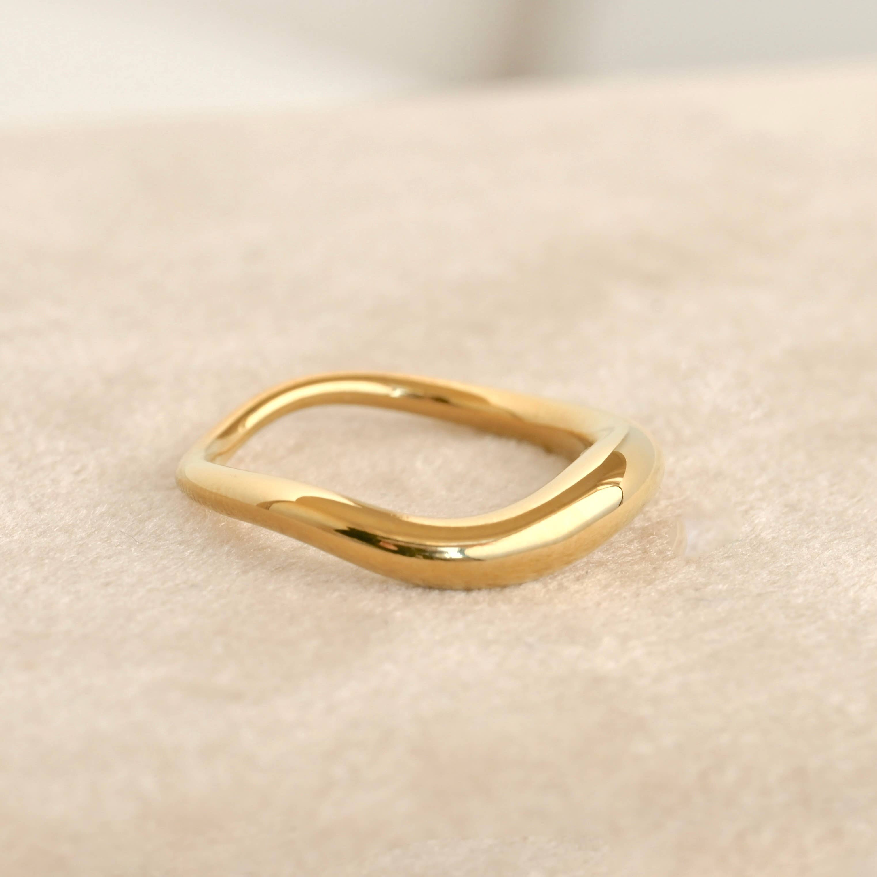 Blueyejewelry – wholesale Band/stacked ring – Gold Stacker Rings - Tarnish-free Dainty and Bold Rings6