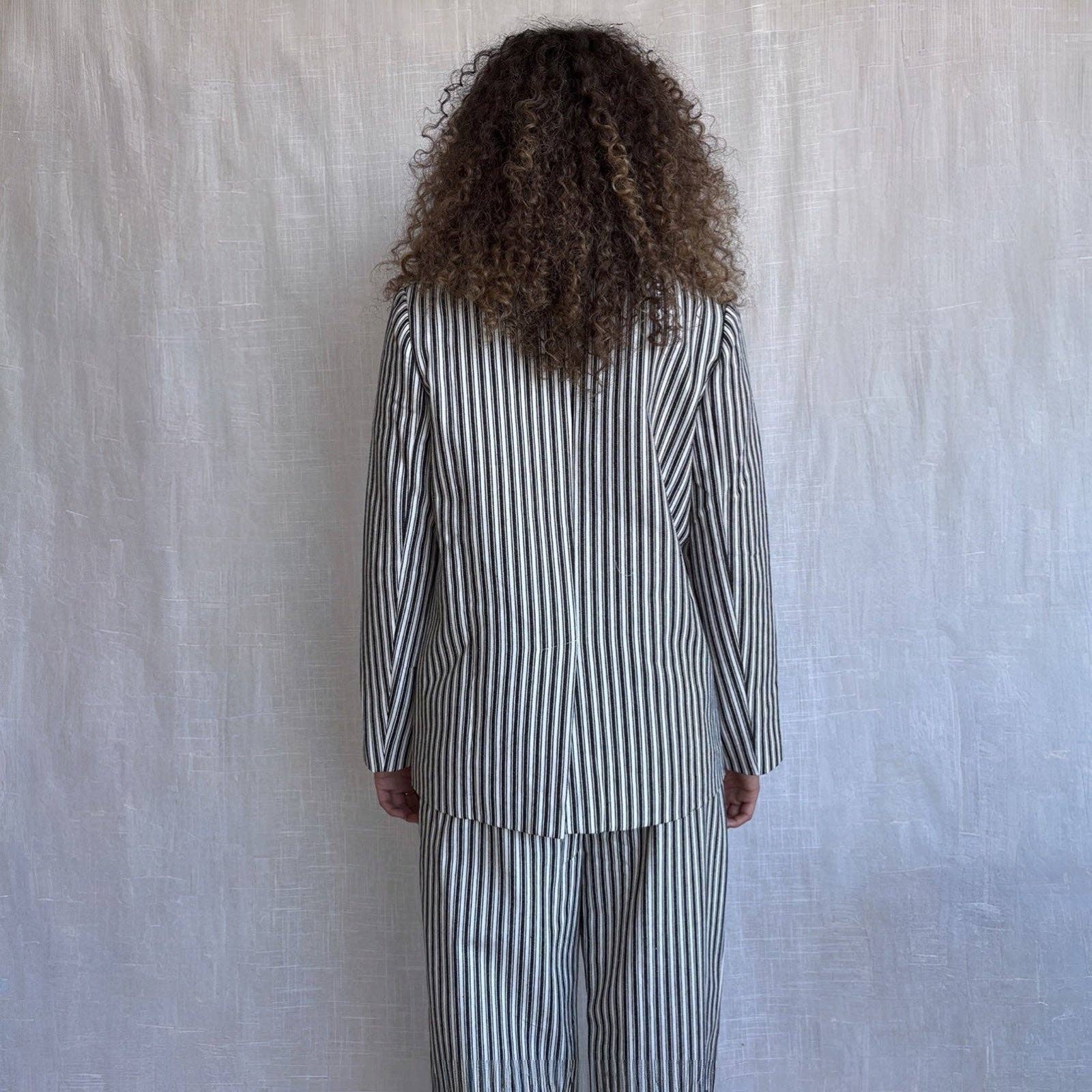 London Atelier Byproduct – wholesale Suit set – Women′s – Black White Striped Blazer Trousers Corset And Tote Bag Four Piece Set5