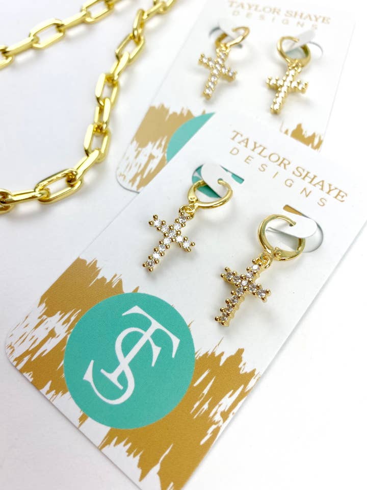 Huggies Eve Cross pour la vente par Taylor Shaye Designs