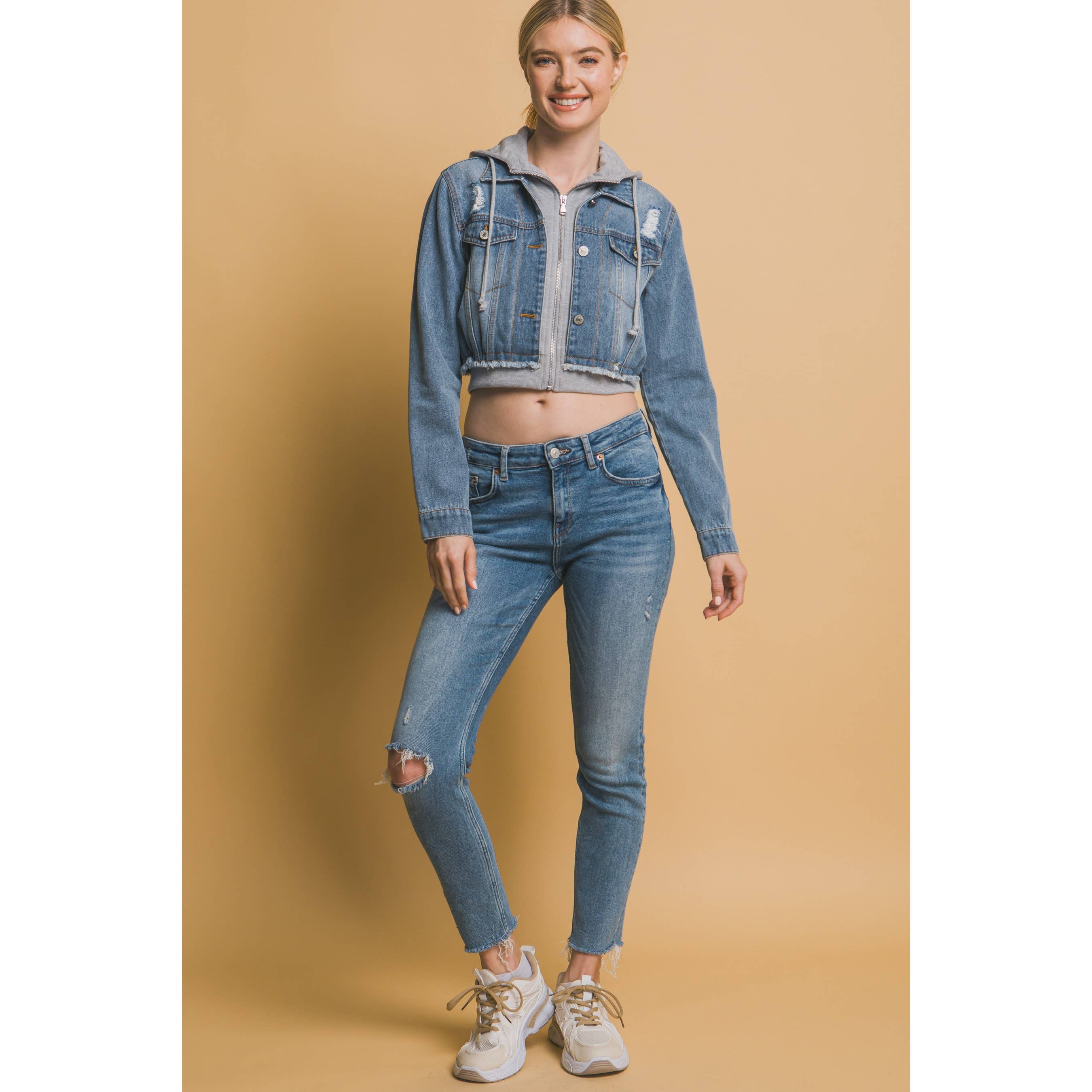 Apolline – Großhandel Jacke – Damen – Kurz geschnittene Jeansjacke10