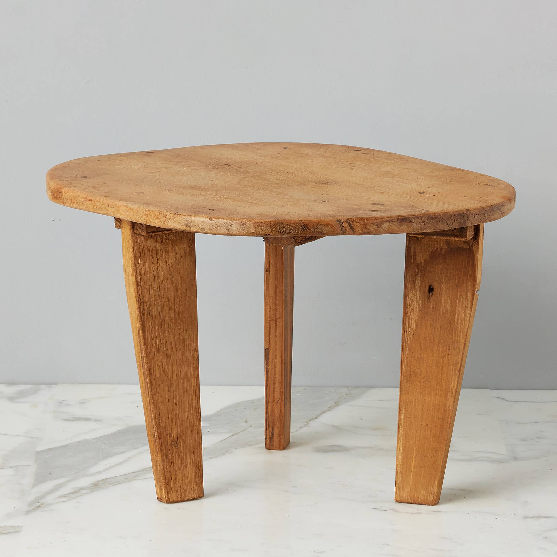 etúHOME - Vendita all'ingrosso Tavolini - Tavolino in legno trovato, rotondo1