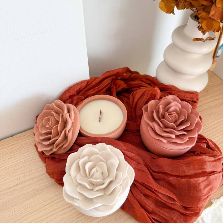 Mísis Handmade Home decor – wholesale Jar/filled candle – Soy Wax Candle - Rose | 100g1