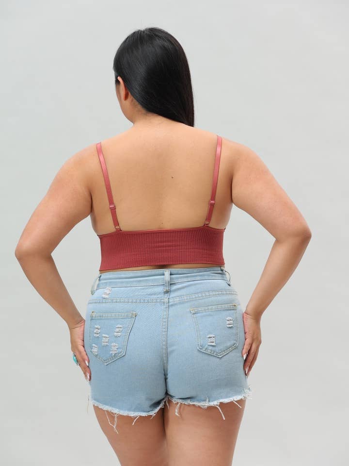 Leto Accessories – Großhandel Bralette – Damen – Luxe Loop Spitzen-Lounge-Top in Übergröße - Loungewear3