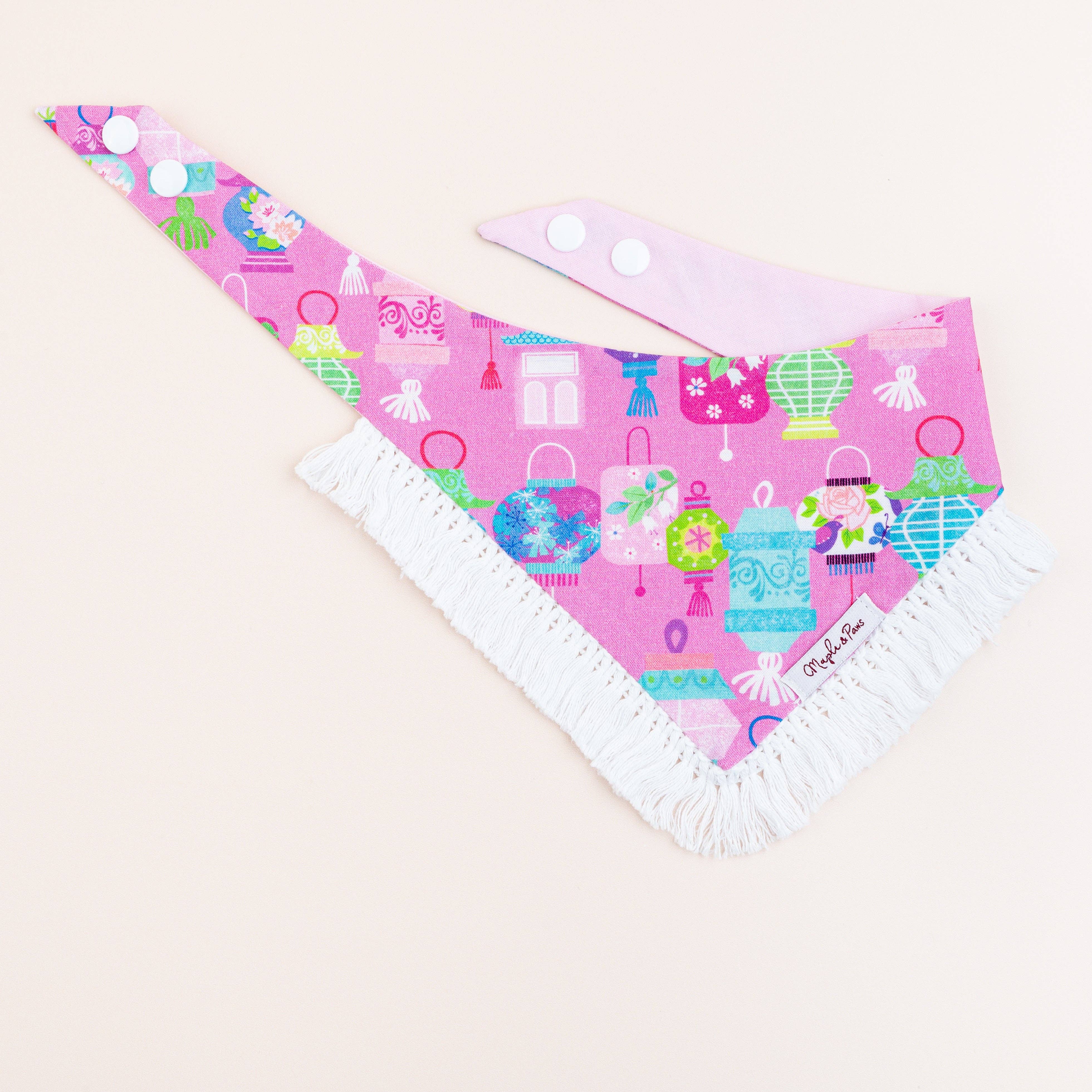 Maple & Paws - Vente Bandana – chien - Bandana pour chien The Lantern1
