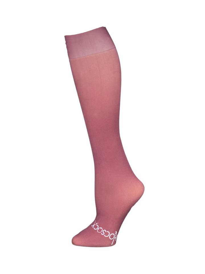 Ensfarvede vinrøde sportssokker for engroshandel hos Hocsocx, Inc.