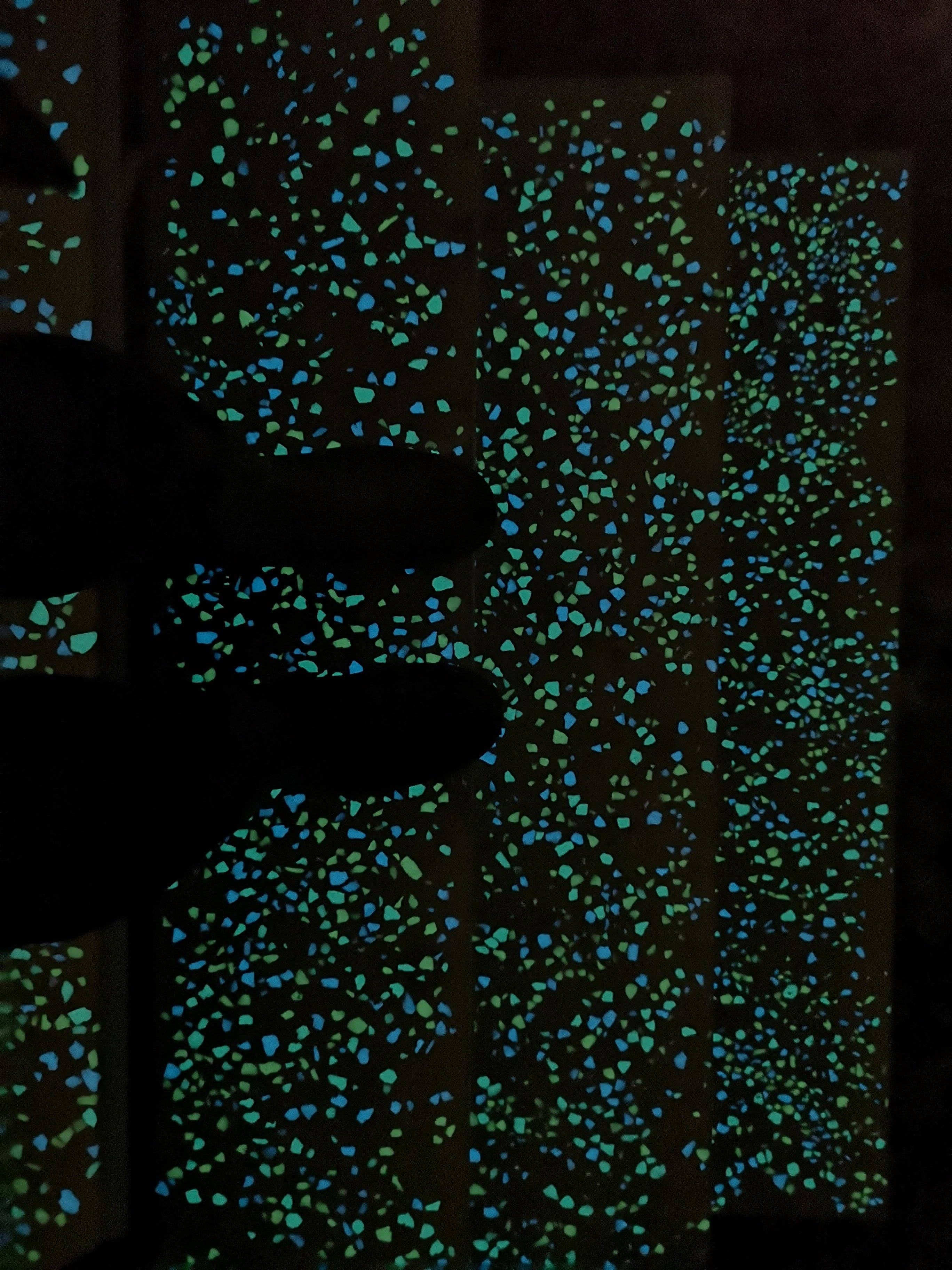 IT GLOWS - Wholesale Stepping stone - 8-15mm Premium Glow In The Dark Rocks - Green/ Glow Stones 3