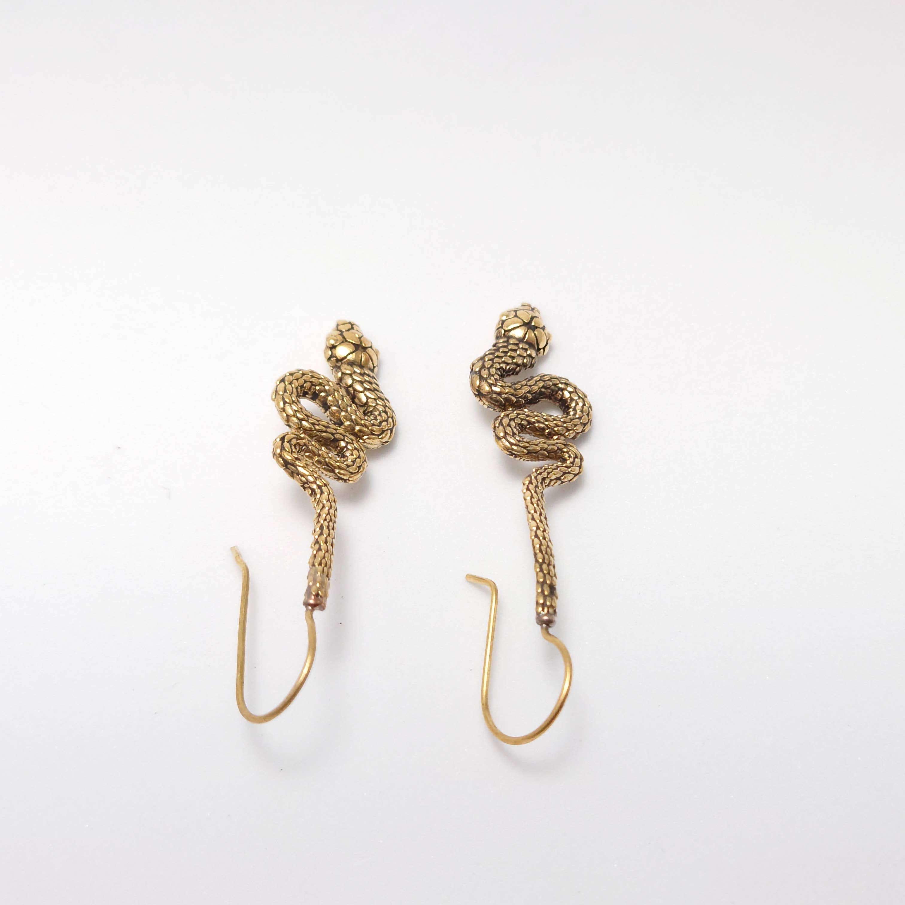 Tenzing Collections - Wholesale Dangle Earrings - Snake Earrings, Golden and Silver2